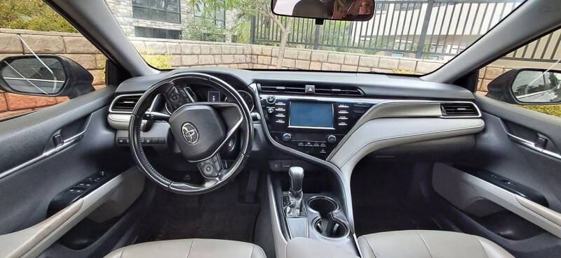 2018 Toyota Camry SE