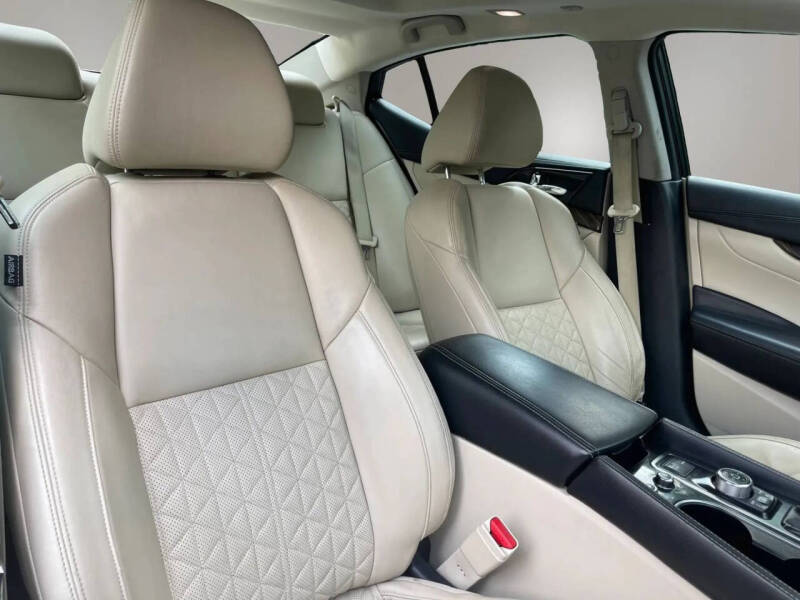 2016 Nissan Maxima Platinum