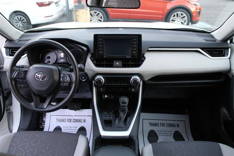 2021 Toyota RAV4 XLE