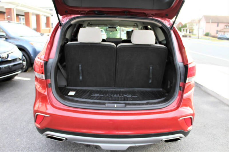 2018 Hyundai Santa Fe SE