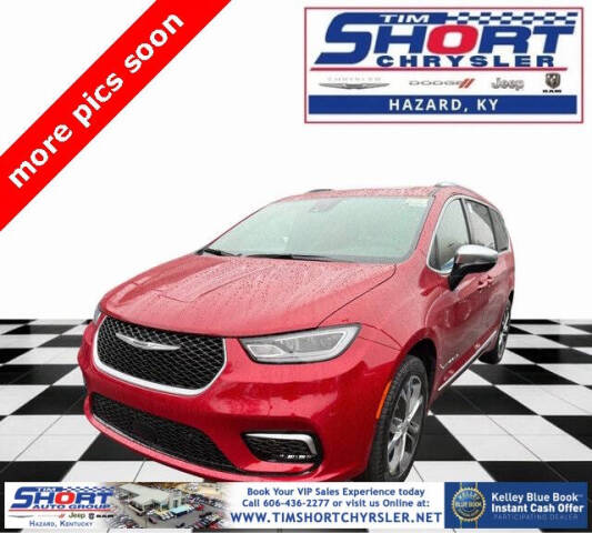 2026 Chrysler Pacifica Pinnacle's photo