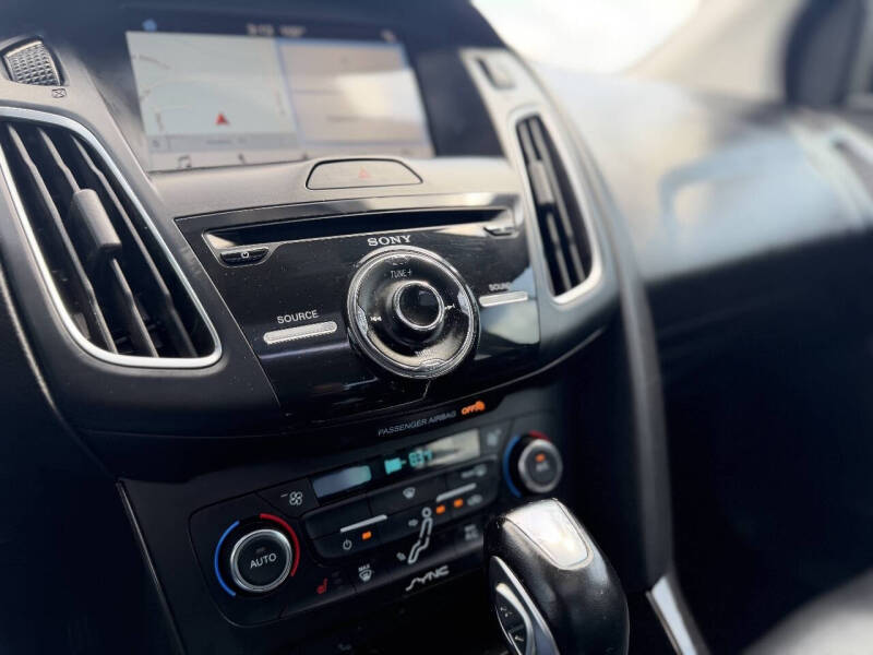 2016 Ford Focus Titanium