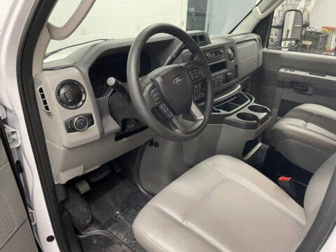 2025 Ford E-Series