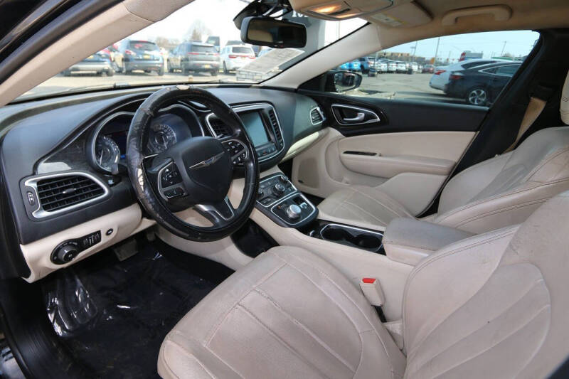 2015 Chrysler 200 C