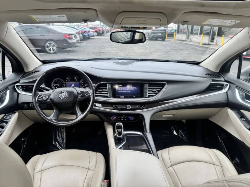 2021 Buick Enclave Essence