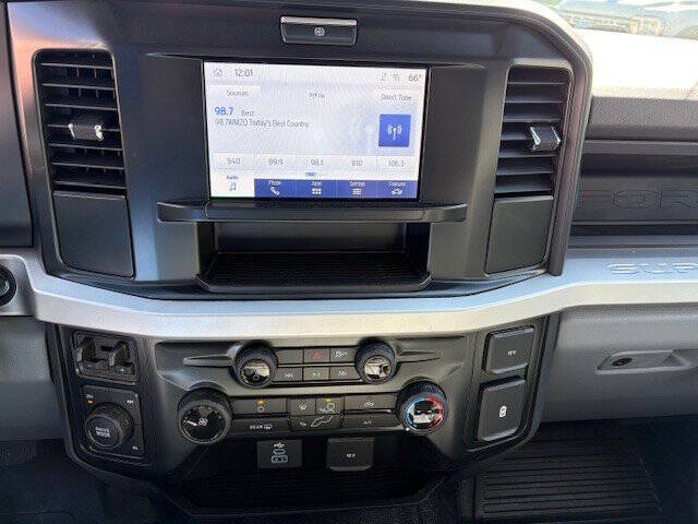 2025 Ford F-350 Super Duty XL