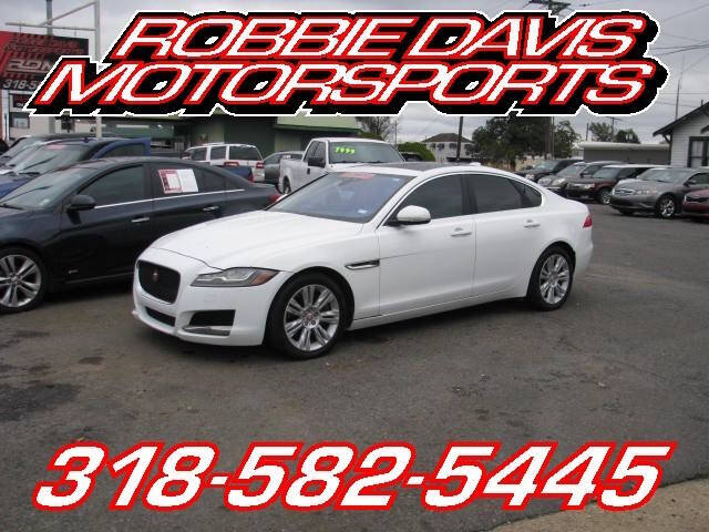 2016 Jaguar XF Premium's photo