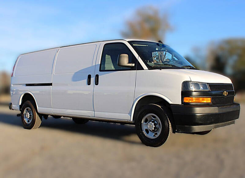 2023 Chevrolet Express 2500