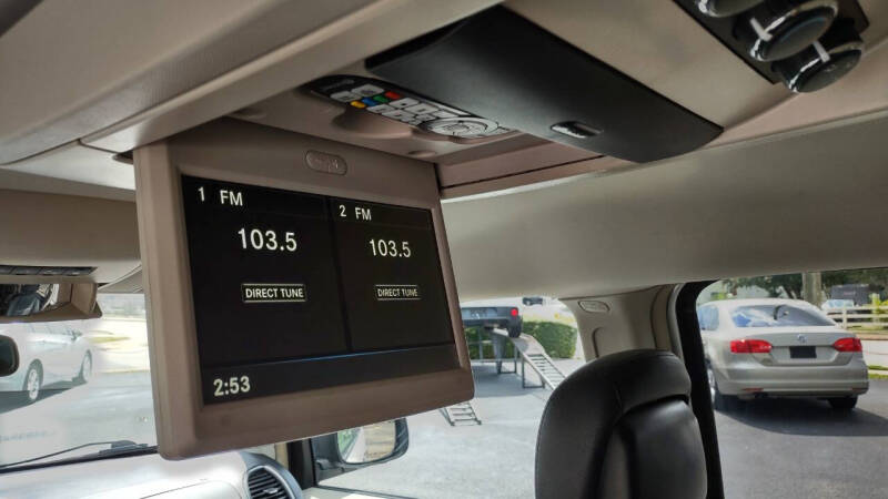 2015 Chrysler Town and Country Touring