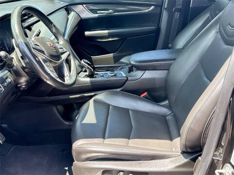 2024 Cadillac XT5 Sport