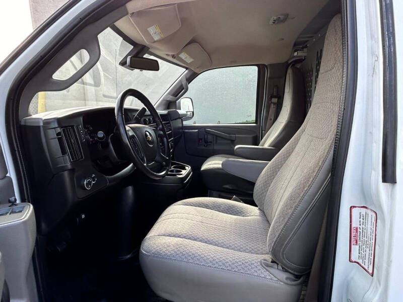 2020 Chevrolet Express 2500