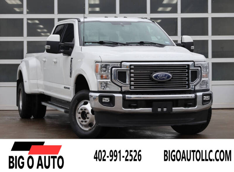 2022 Ford F-350 Super Duty Lariat's photo