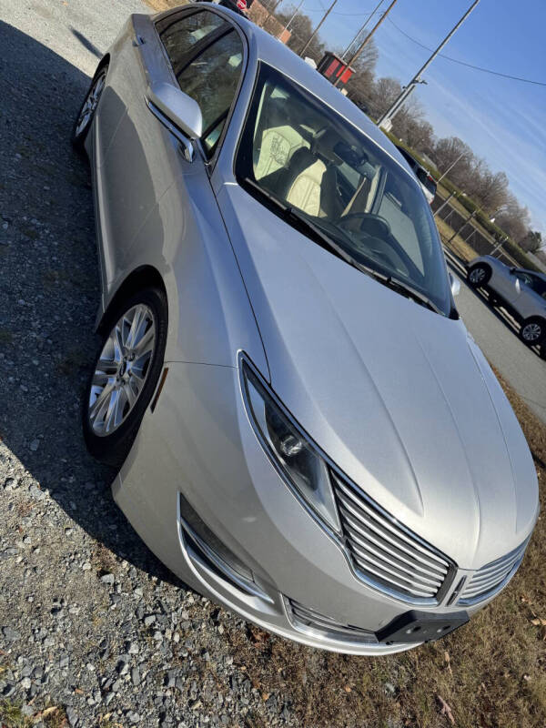 2014 Lincoln MKZ