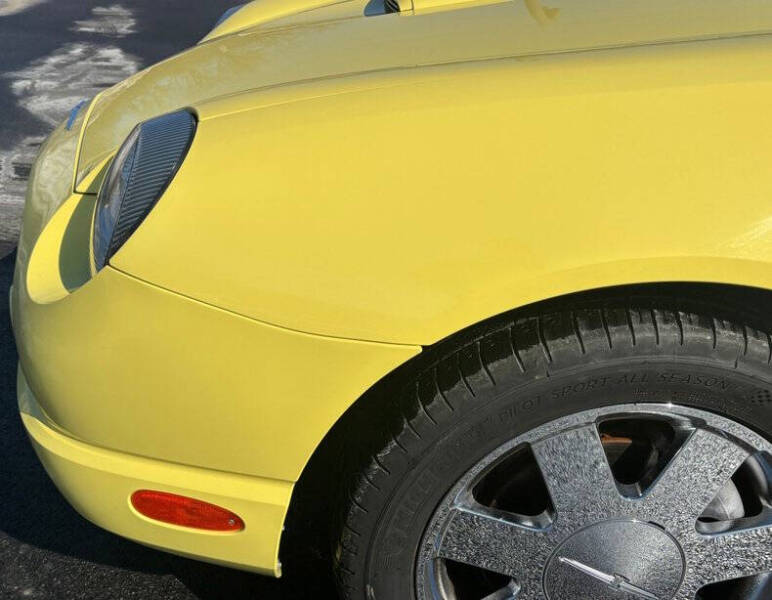2002 Ford Thunderbird Deluxe
