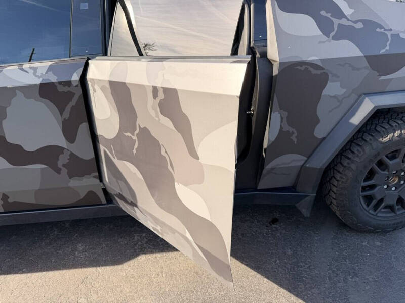 2024 Tesla Cybertruck