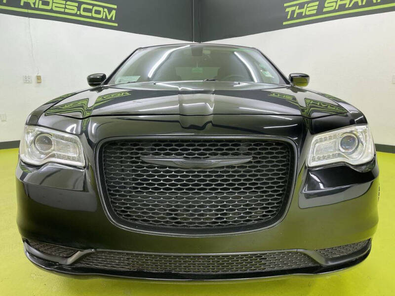 2015 Chrysler 300 Limited