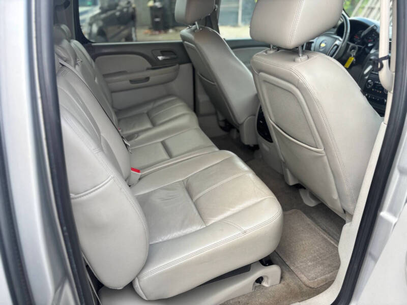 2011 Chevrolet Avalanche LT