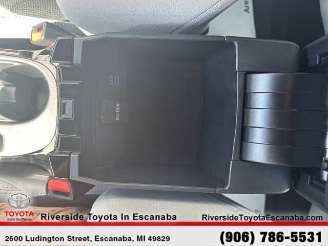 2025 Toyota Corolla Hatchback XSE