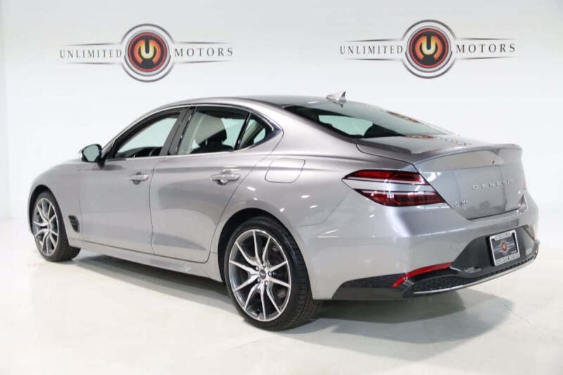 2023 Genesis G70