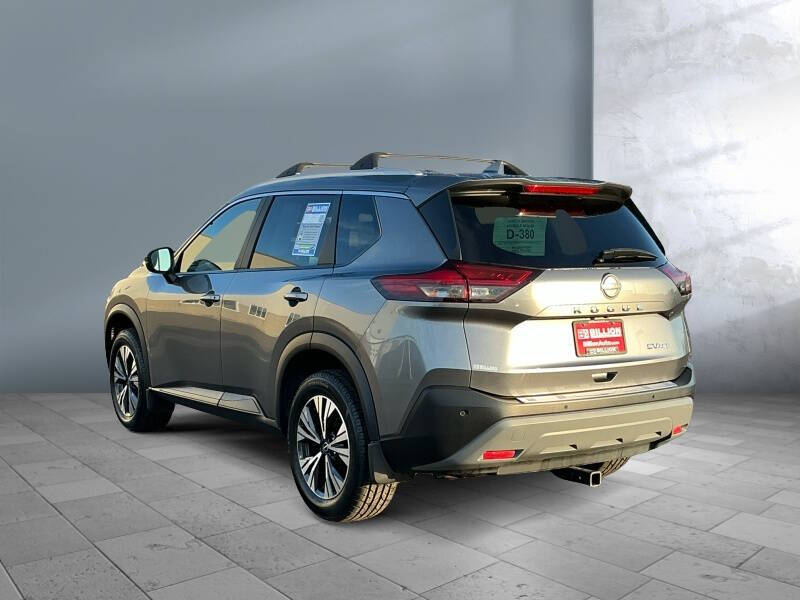 2022 Nissan Rogue SV