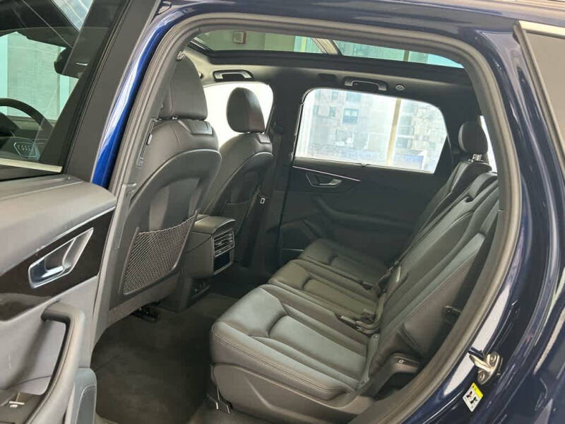 2022 Audi Q7 quattro Premium Plus 45 TFSI