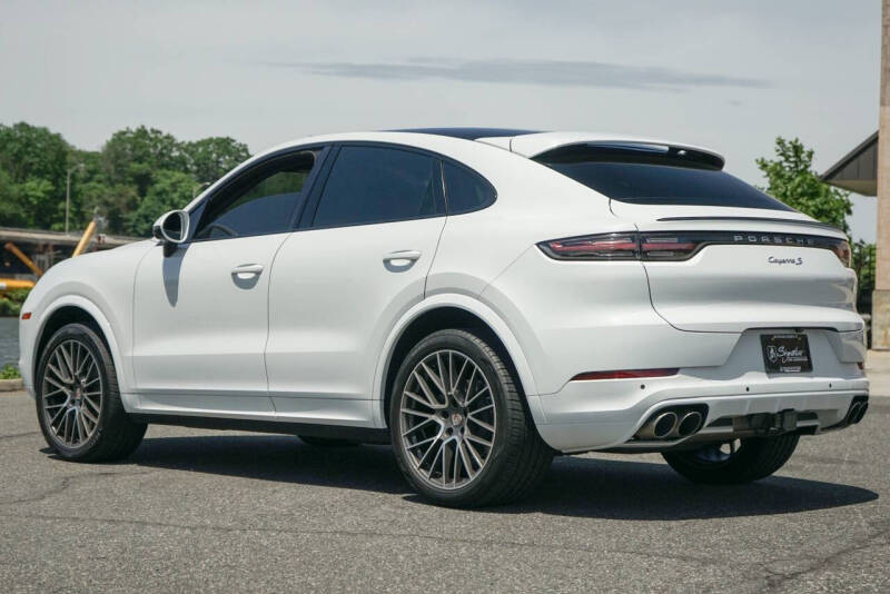 2020 Porsche Cayenne S Coupe