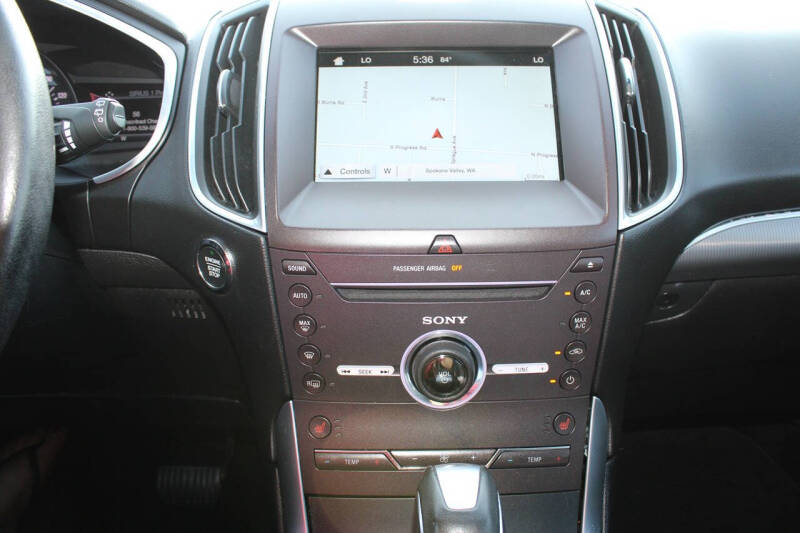 2016 Ford Edge Titanium