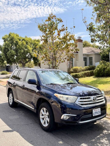 2011 Toyota Highlander SE
