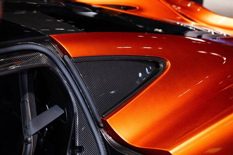 2014 McLaren P1