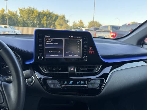 2021 Toyota C-HR XLE