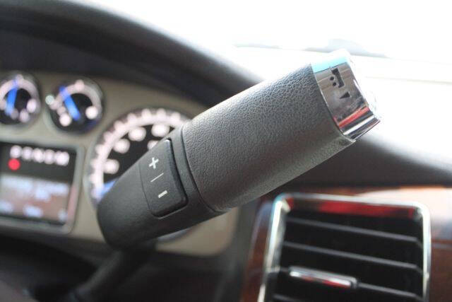 2011 Cadillac Escalade Platinum Edition