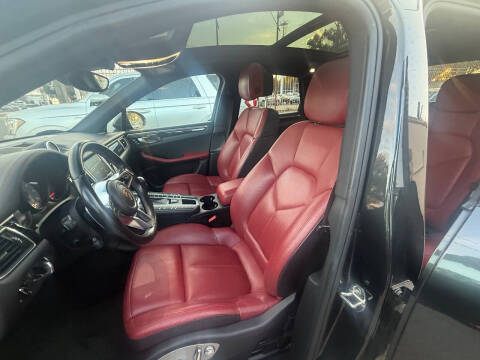 2017 Porsche Macan S