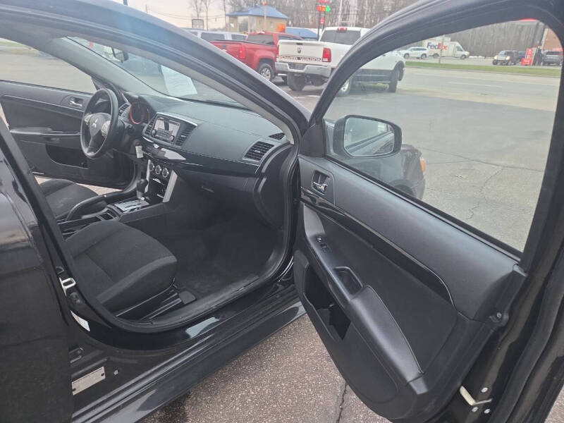 2016 Mitsubishi Lancer ES