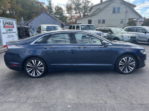 2017 Lincoln MKZ Select