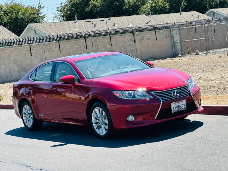 2013 Lexus ES 300h