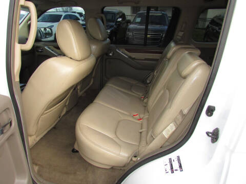 2010 Nissan Pathfinder LE