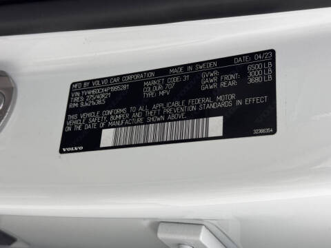 2023 Volvo XC90 Recharge T8 Ultimate Dark Theme