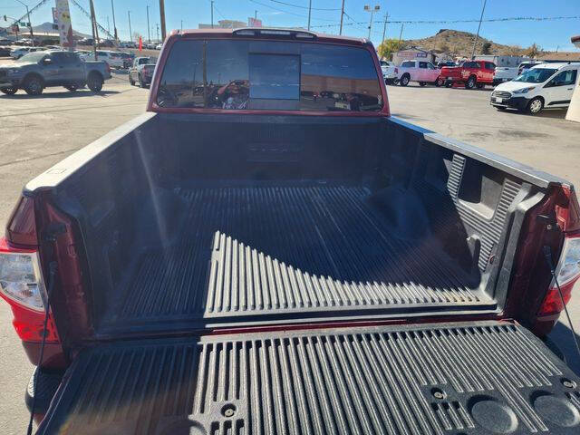 2018 Nissan Titan SV