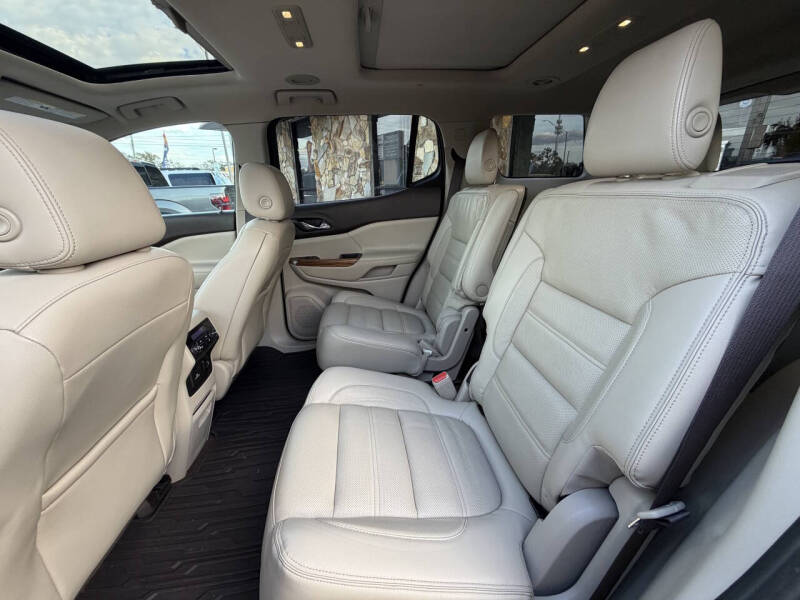 2017 GMC Acadia Denali
