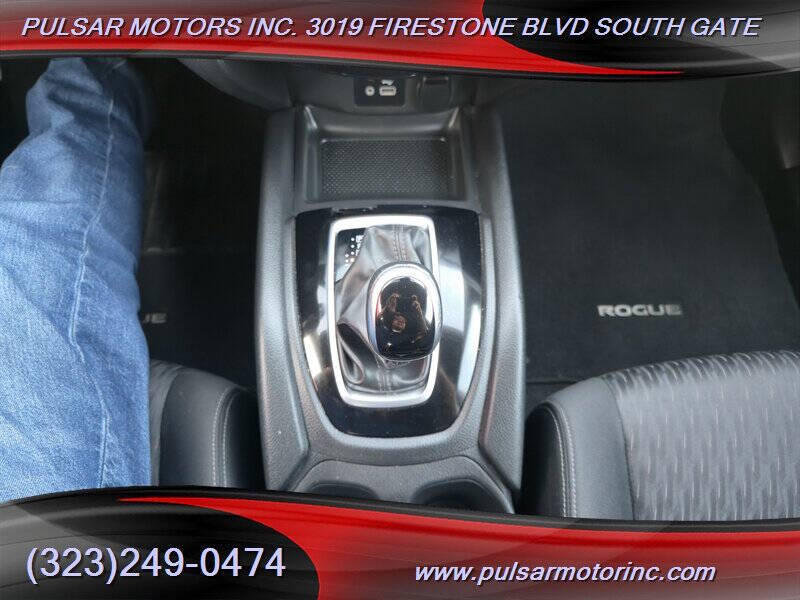 2020 Nissan Rogue SV