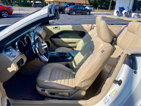 2005 Ford Mustang GT Premium