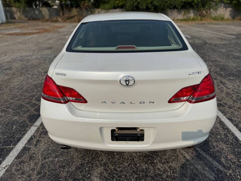 2006 Toyota Avalon XL