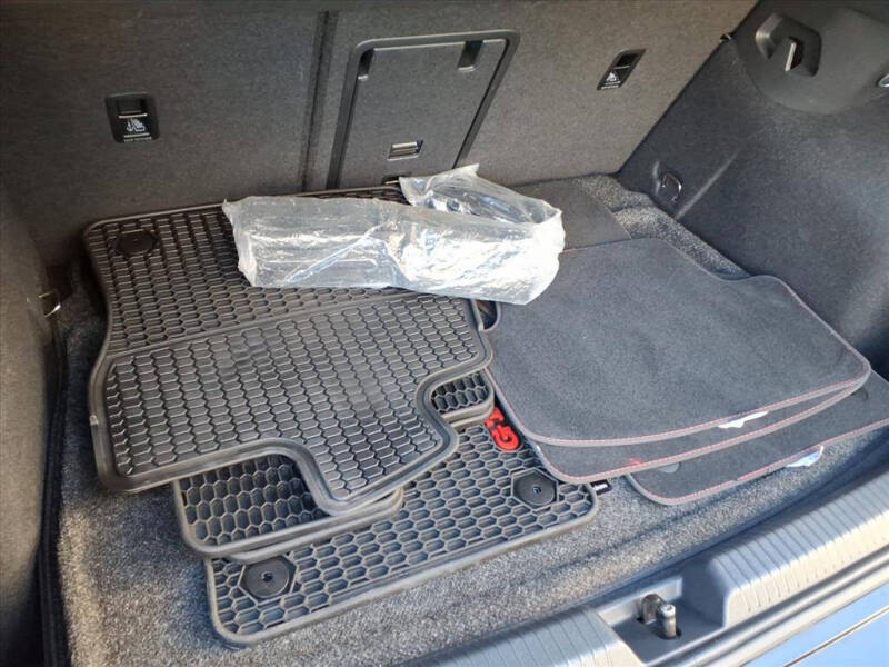 2022 Volkswagen Golf GTI SE