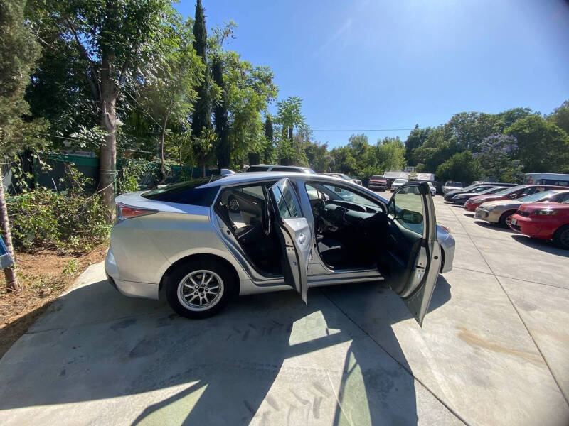 2016 Toyota Prius Two