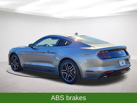 2022 Ford Mustang EcoBoost