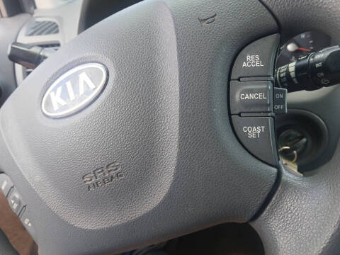 2012 Kia Sedona LX