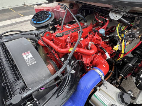 2019 Freightliner M2 106