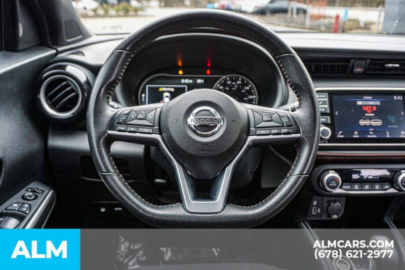 2020 Nissan Kicks SR