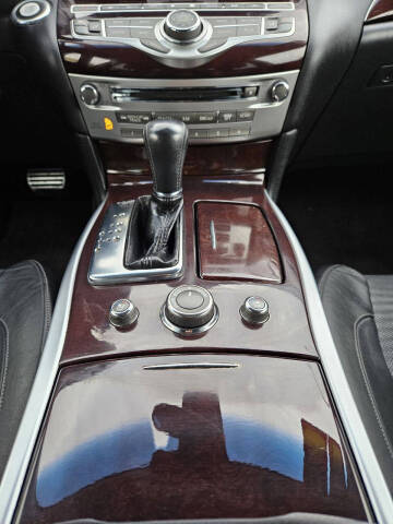 2012 Infiniti M37