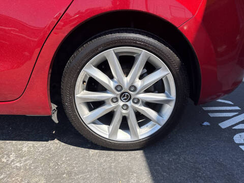 2017 Mazda MAZDA3 Touring